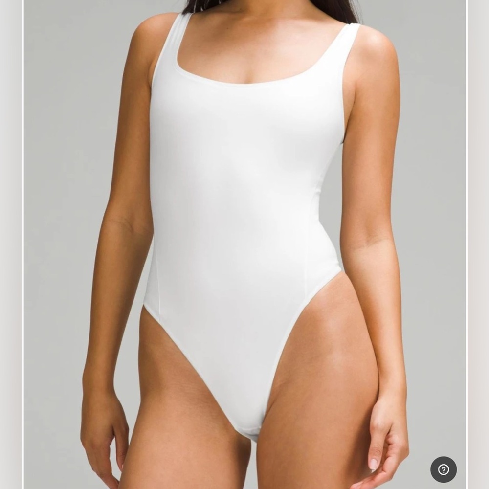 Lululemon Wundermost Square Neck Bodysuit | white | Size XS